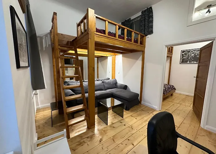 Cozy New Loft Praga