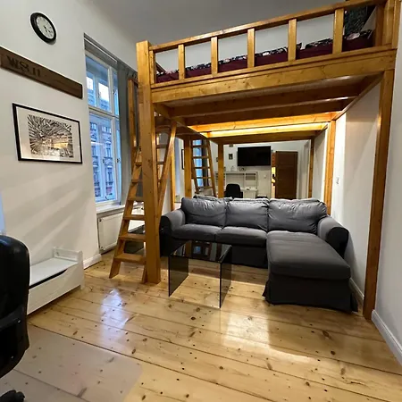 Cozy New Loft Apartment