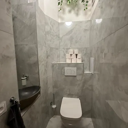 Cozy New Loft Prague
